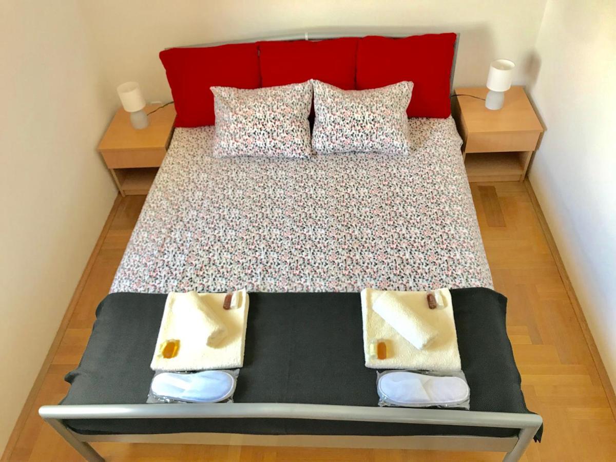 Apartment Pepa Starigrad Paklenica Buitenkant foto