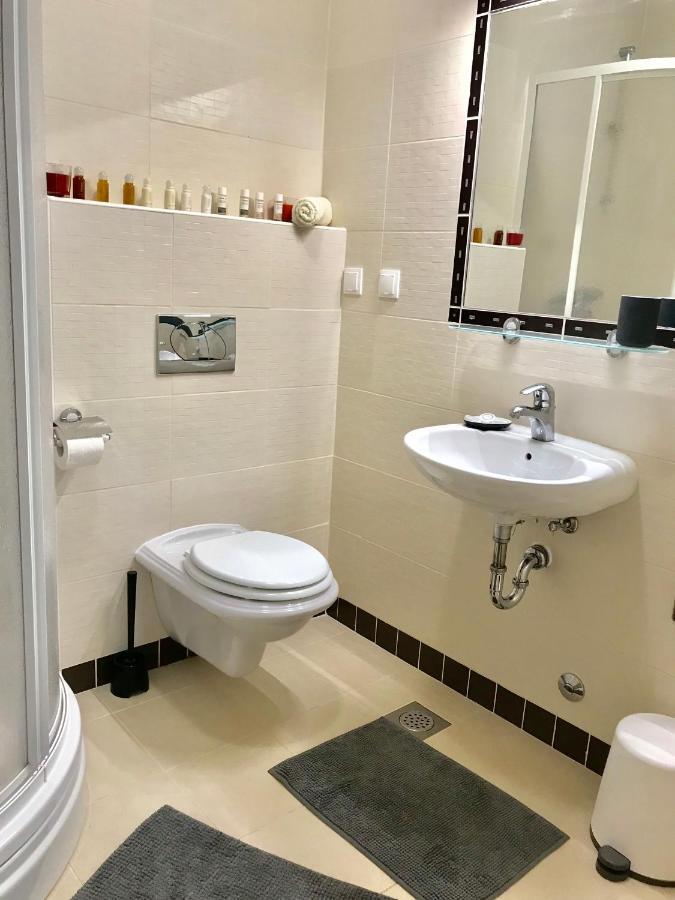 Apartment Pepa Starigrad Paklenica Buitenkant foto