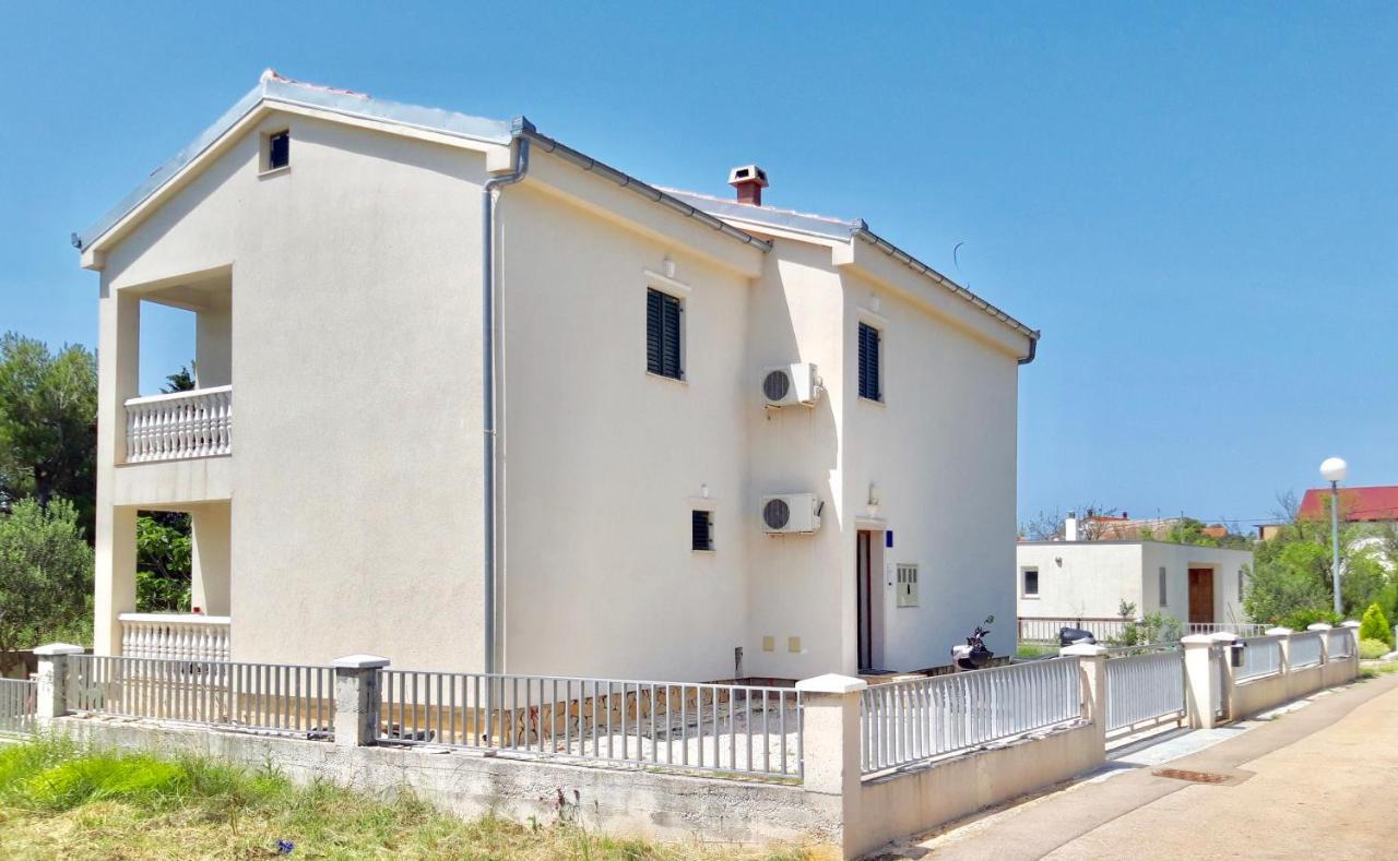 Apartment Pepa Starigrad Paklenica Buitenkant foto